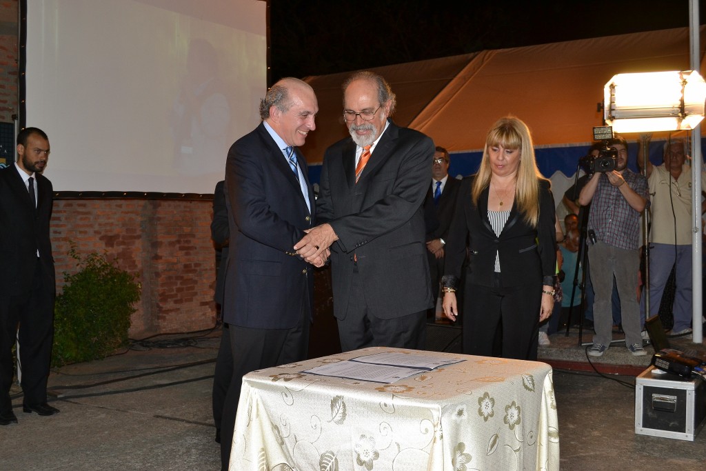 Ibanez al acordar financiamiento en fedema_lapa